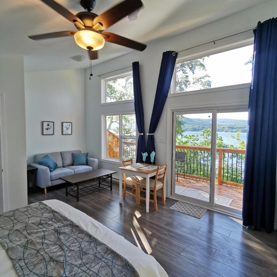אינגוניש Knotty Pine Ocean Front Suite - Adults Only מראה חיצוני תמונה