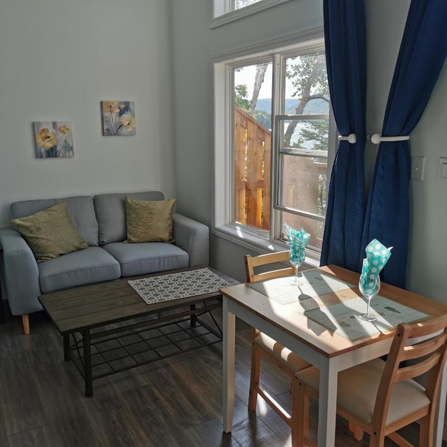 אינגוניש Knotty Pine Ocean Front Suite - Adults Only מראה חיצוני תמונה