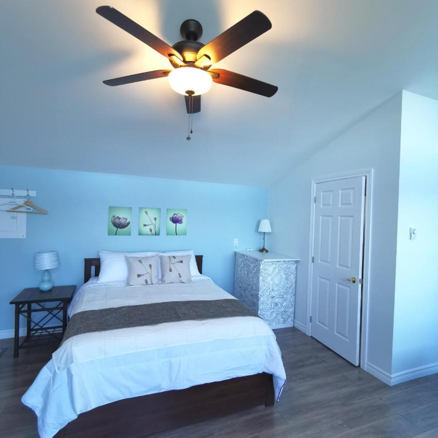 אינגוניש Knotty Pine Ocean Front Suite - Adults Only מראה חיצוני תמונה